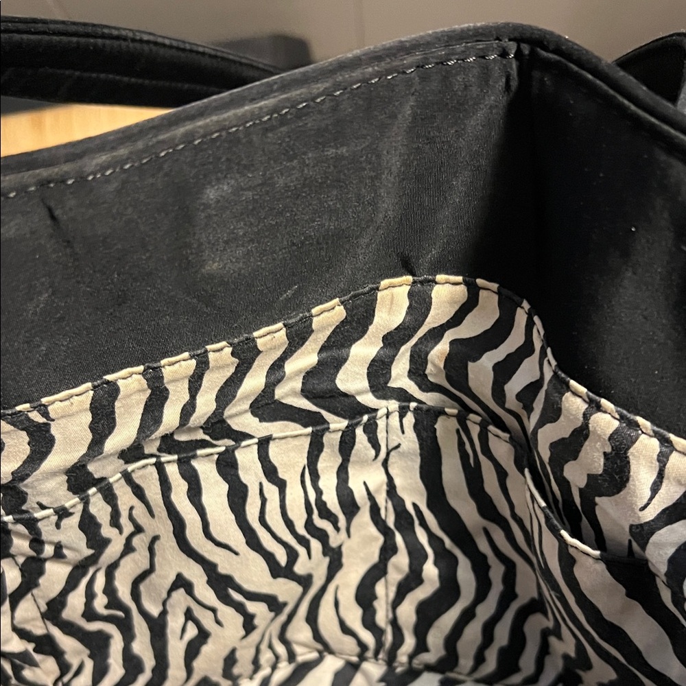 Vera Bradley Black Quilted Shoulder Bag - Picture 13 of 16